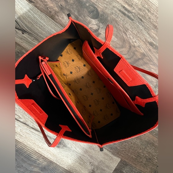 MCM Visetos Tote Bag + Wristlet Pouch - Picture 5 of 11